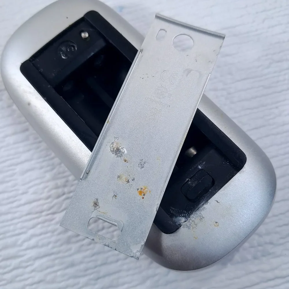 Apple A1296 3VDC Magic Mouse Wireless Bluetooth Genuine for‎ repair READ WORKS